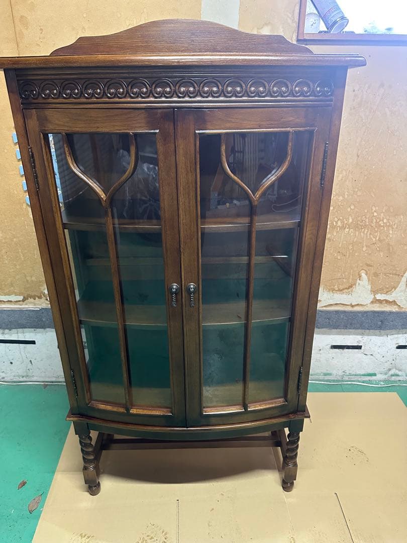 く*み様 木製ガラス扉キャビネット