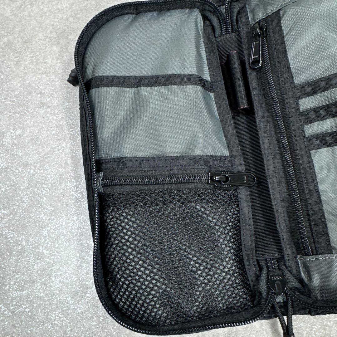 未使用級 BRIEFING ブリーフィング 2way トラベルポーチ 小物入れ