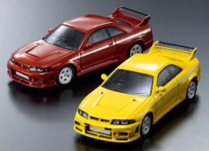 京商1/64　NISMO400R　MOTN SYSTEM2台セット海外ストア限定