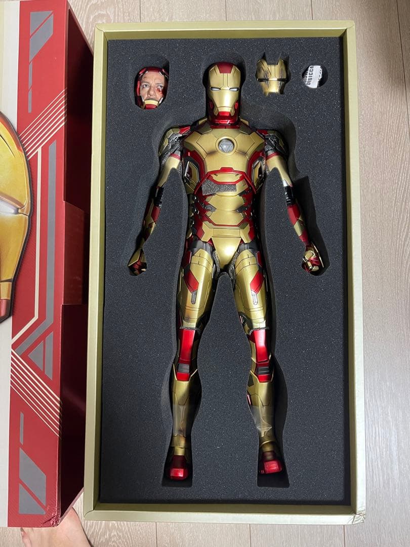 新品開封のみ ホットトイズ QS008アイアンマン・マーク42 1/4