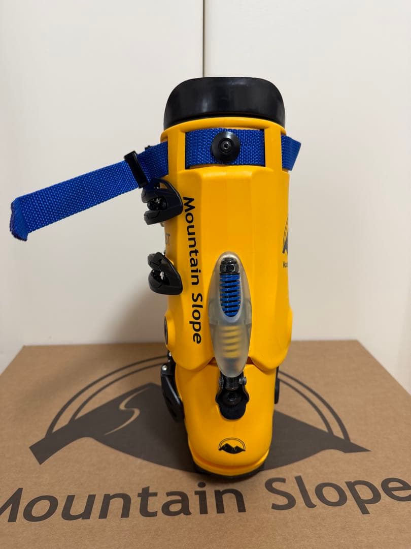 【美品】Mountain Slope 100ST 2025-2026 Bシェル