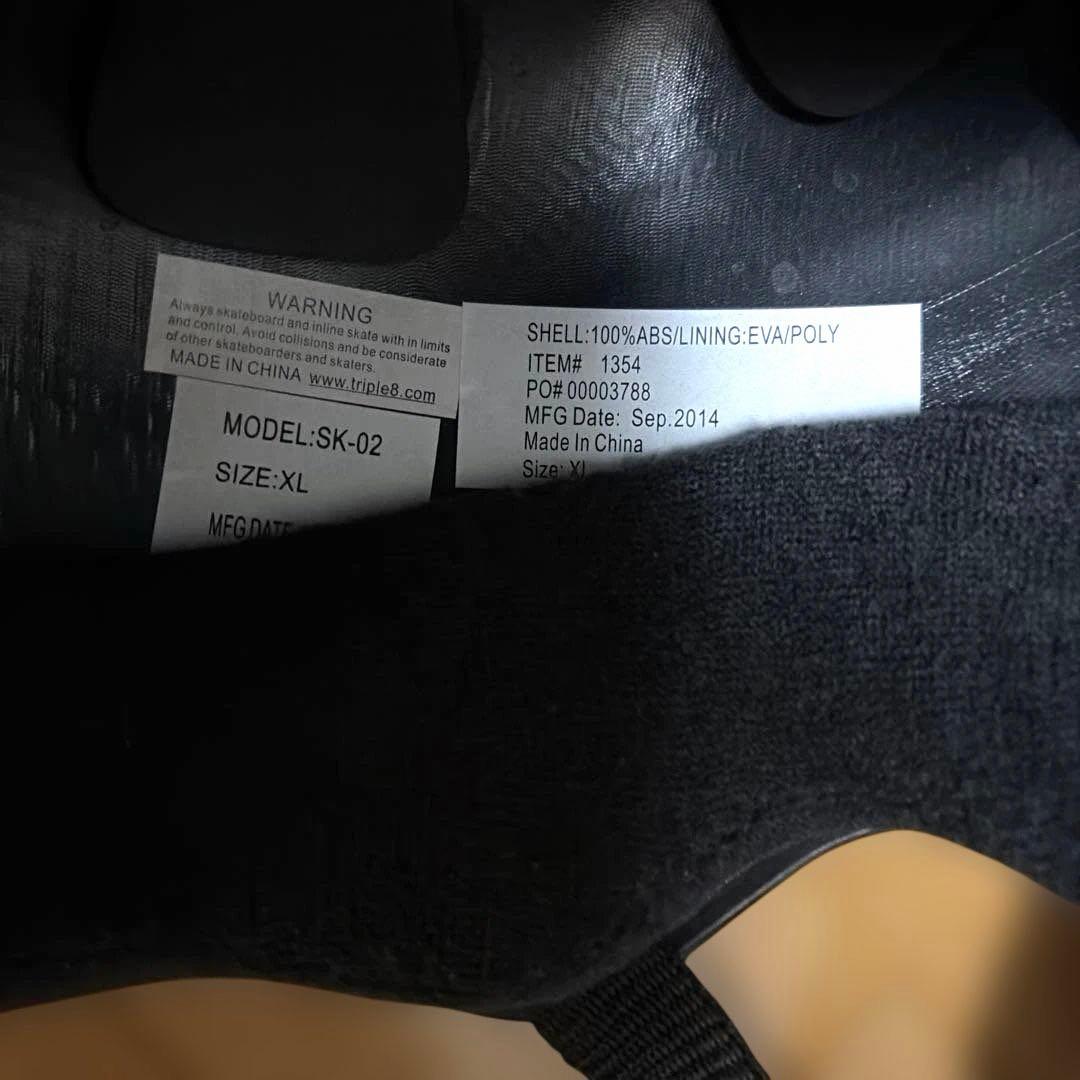 triple eight マットブラック ヘルメットXL大人用