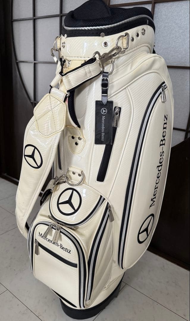 ホワイトキャディバッグ