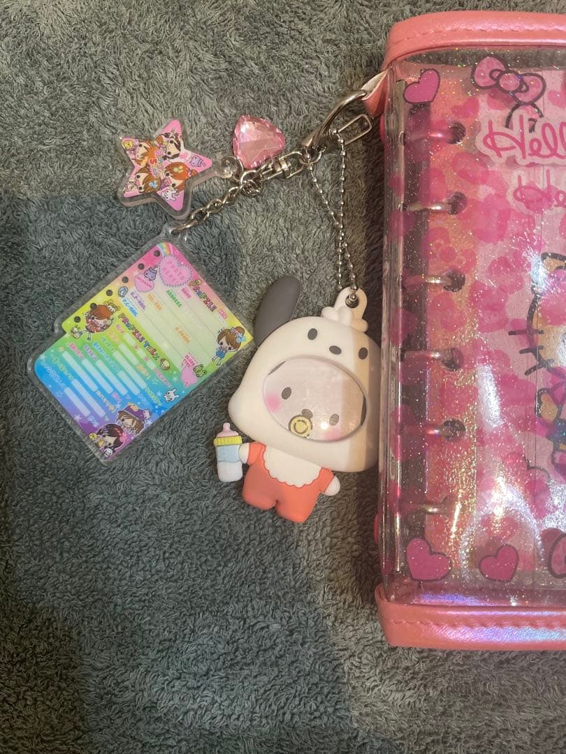 【コギャルキティシール帳　バインダー付き】サンリオ　ズートピア　シール帳ランダム