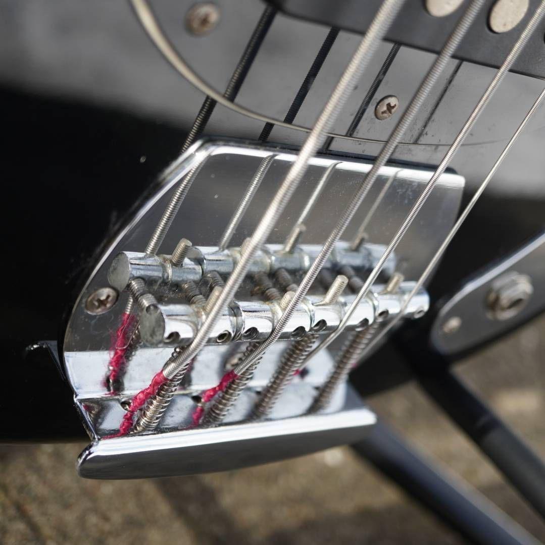 【希少・極美品】ベースSterling SB4リザード純正仕様 ミュージックマン