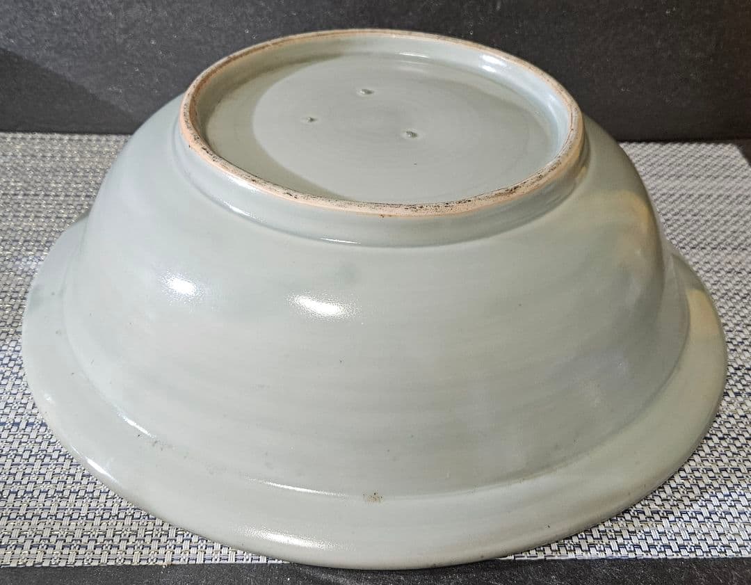 本物保証❗️】江戸時代前期　寛文期　初期伊万里青磁　陰刻草花　口縁渦巻き文　大鉢