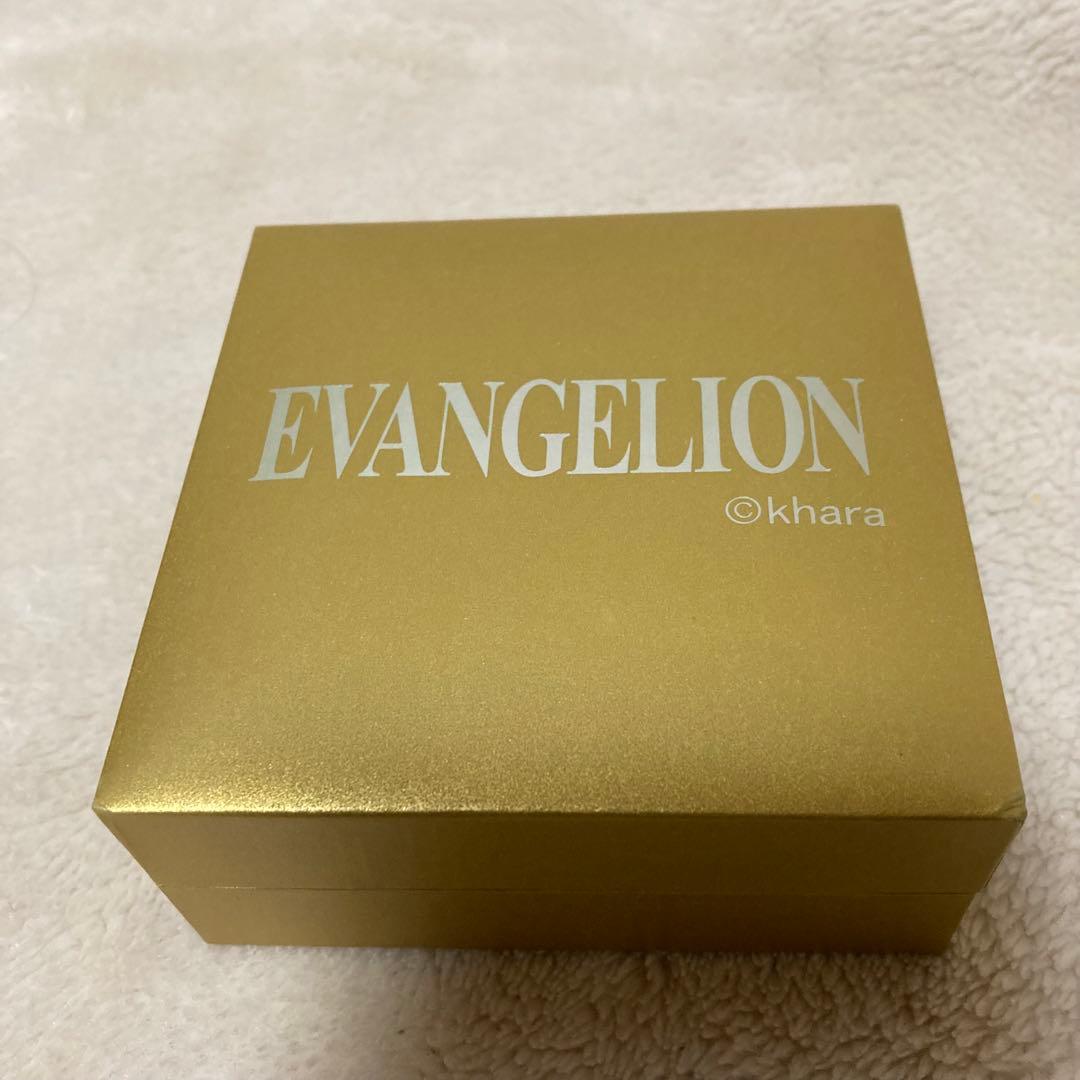 ①エヴァンゲリオン13号機　②限定品エヴァンゲリオン懐中時計