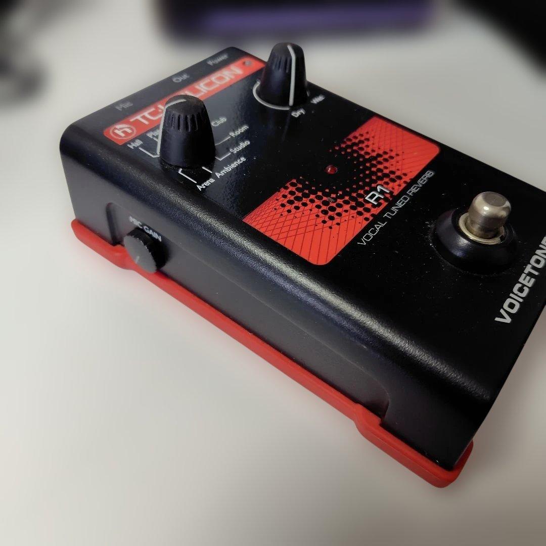 TC-HELICON Voicetone R1 ボーカルリバーブ