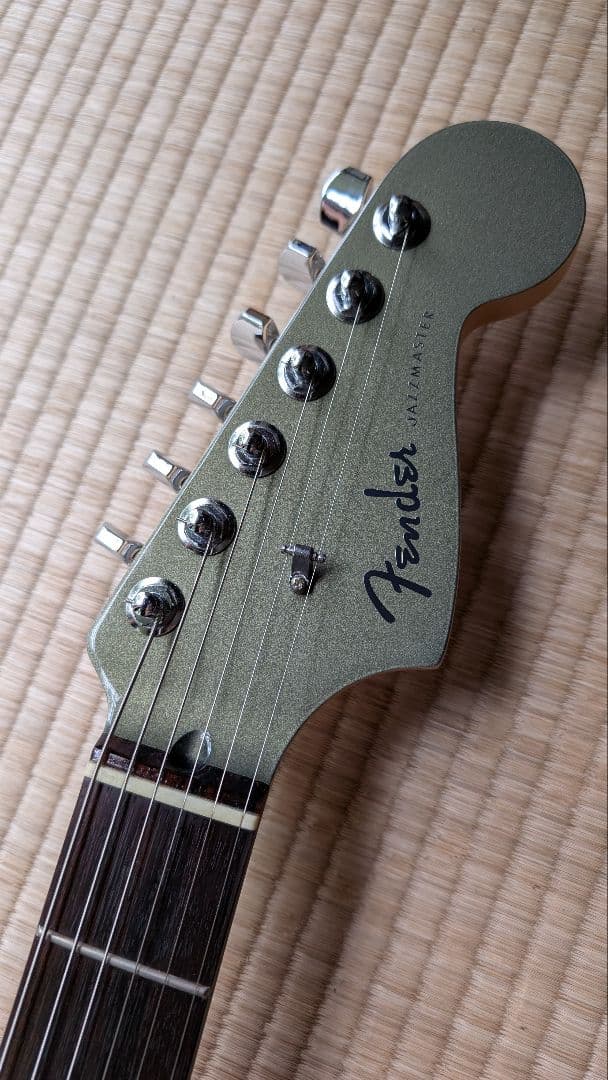 ギター FENDER Modern Jazzmaster