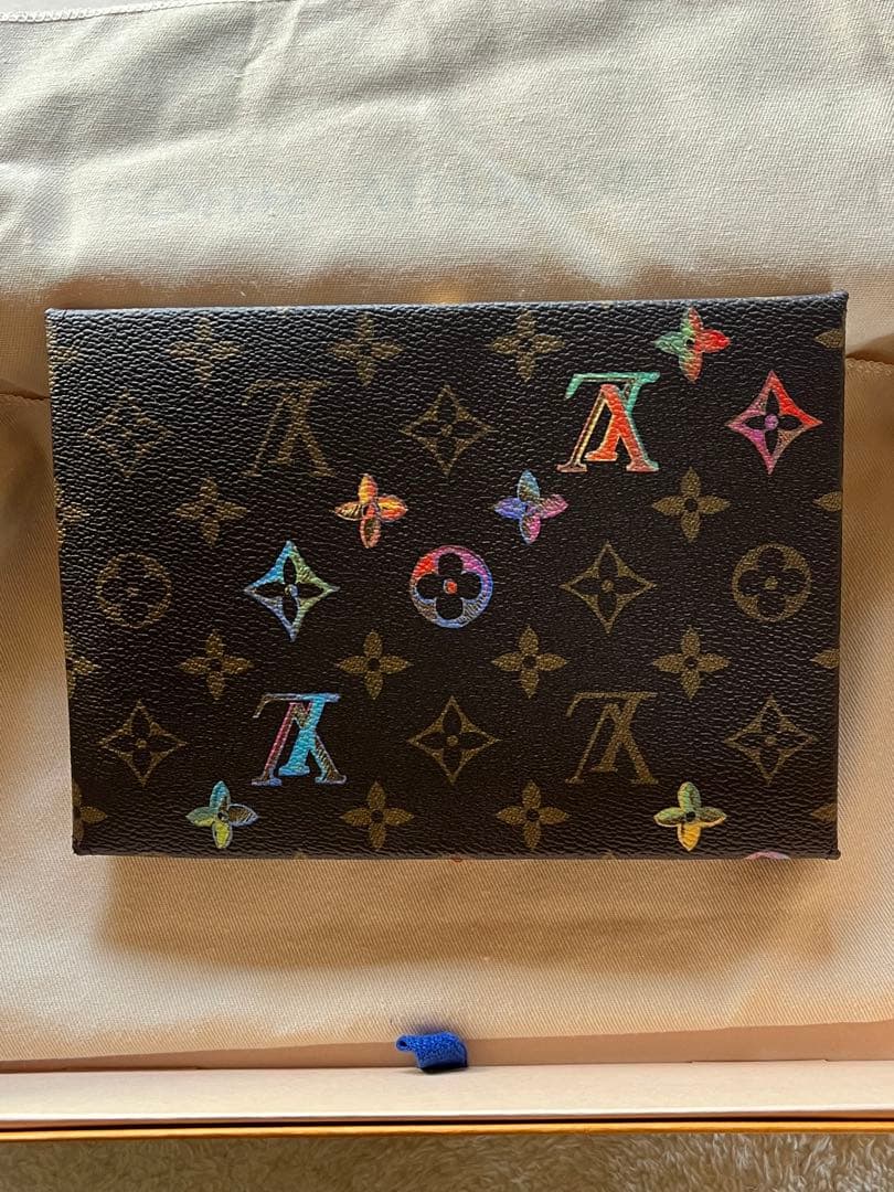 ⭐︎未使用⭐︎Louis Vuitton ルイヴィトン 12エテュイ 色鉛筆