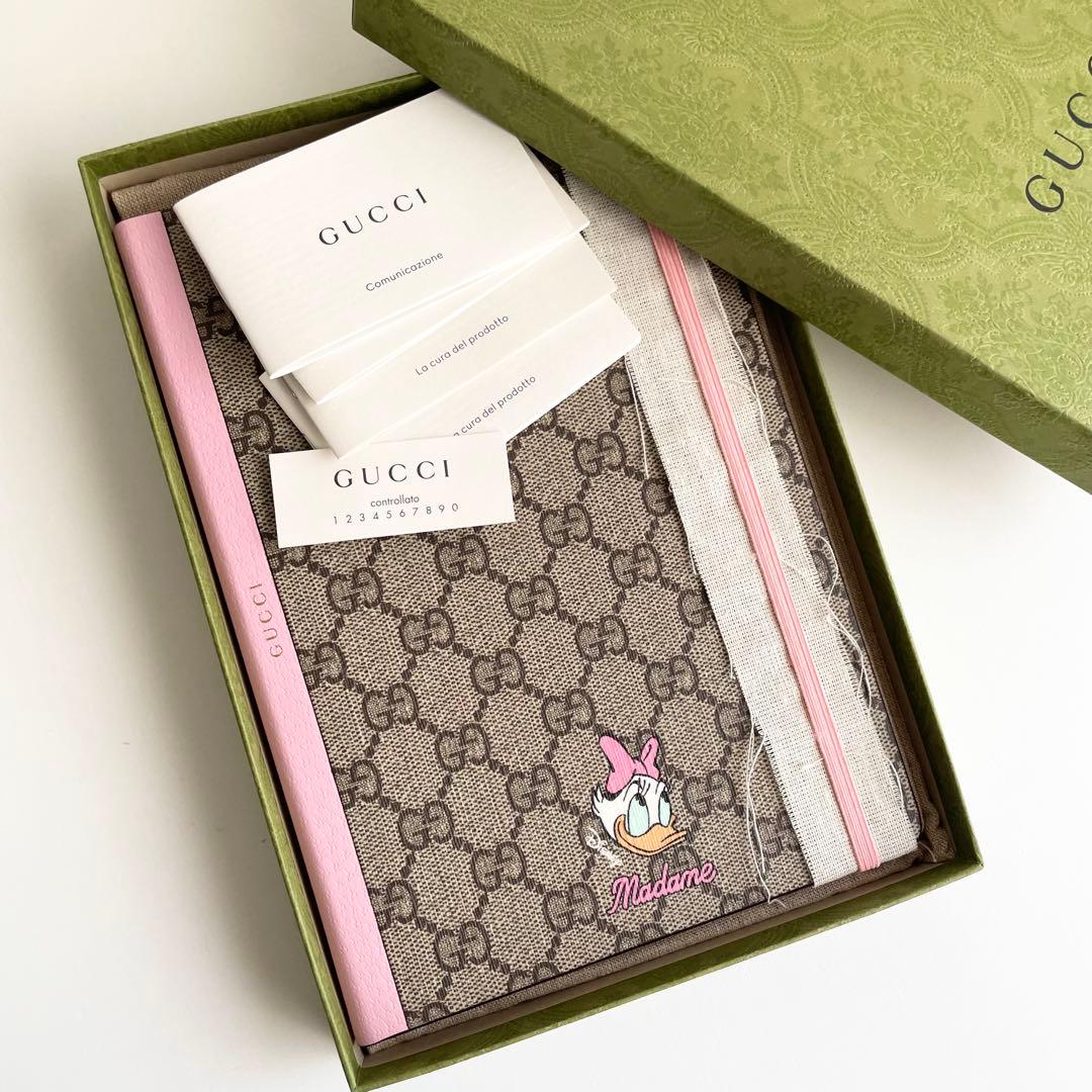 グッチ GUCCI ノート ディズニー デイジー GGスプリーム ロゴ 新品