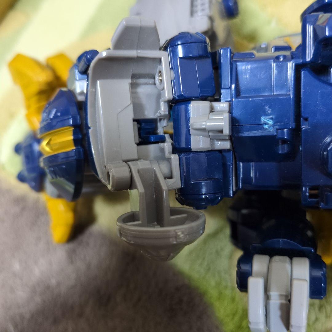 豪獣神　海賊戦隊　ゴーカイジャー　ゴウジュウジン　ロボット　ロボ　ゴジュウジャー