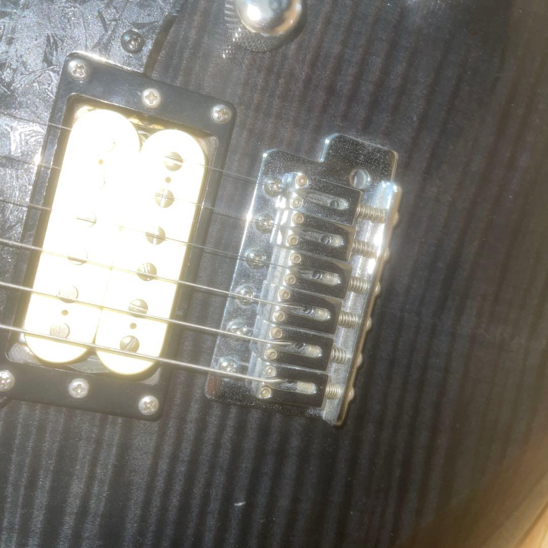 エレキギター 黒 3ピックアップ トレモロ