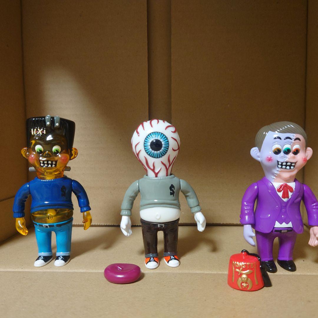 headlockstudio KUSTOM MONSTER WORLD ソフビ