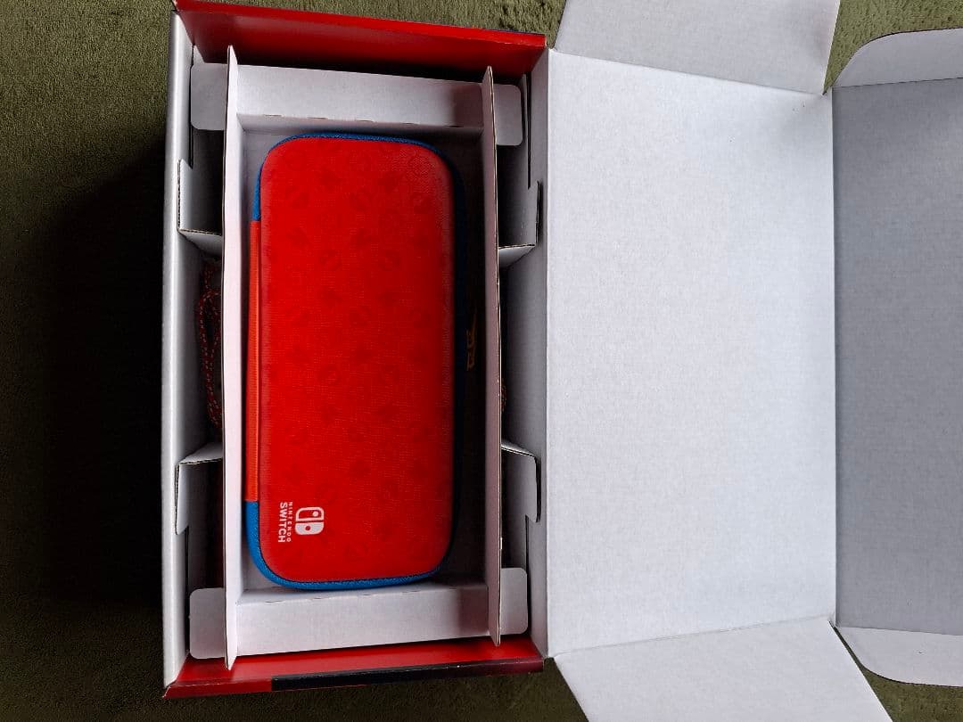 Nintendo Switch マリオレッド×ブルー本体 プロコン・ソフト3本