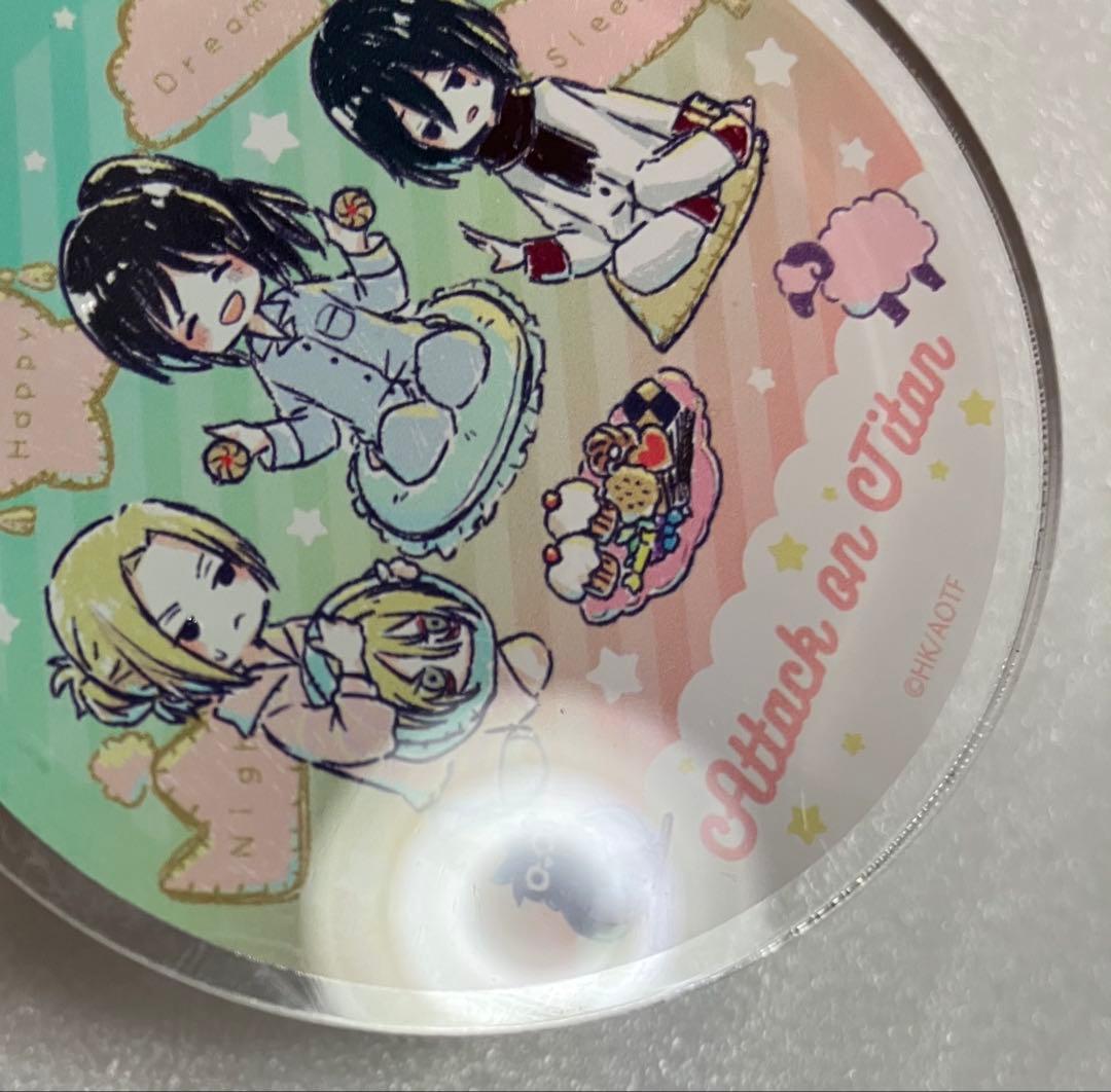 【2個セット】進撃の巨人 グラフアート アクリルキーホルダー／お泊り会ver.