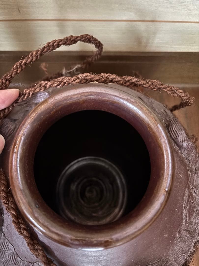 【骨董品】泡盛壺 本場泡盛表記 古酒壺 甕 木札付き 沖縄