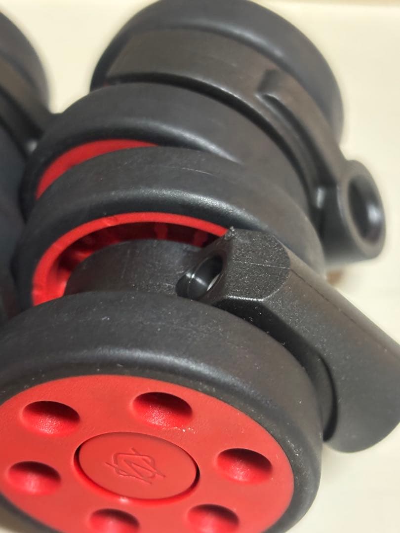 RIMOWA リモワ　カスタマイズ　 ホイール新品未使用に近い　正規品　 レッド