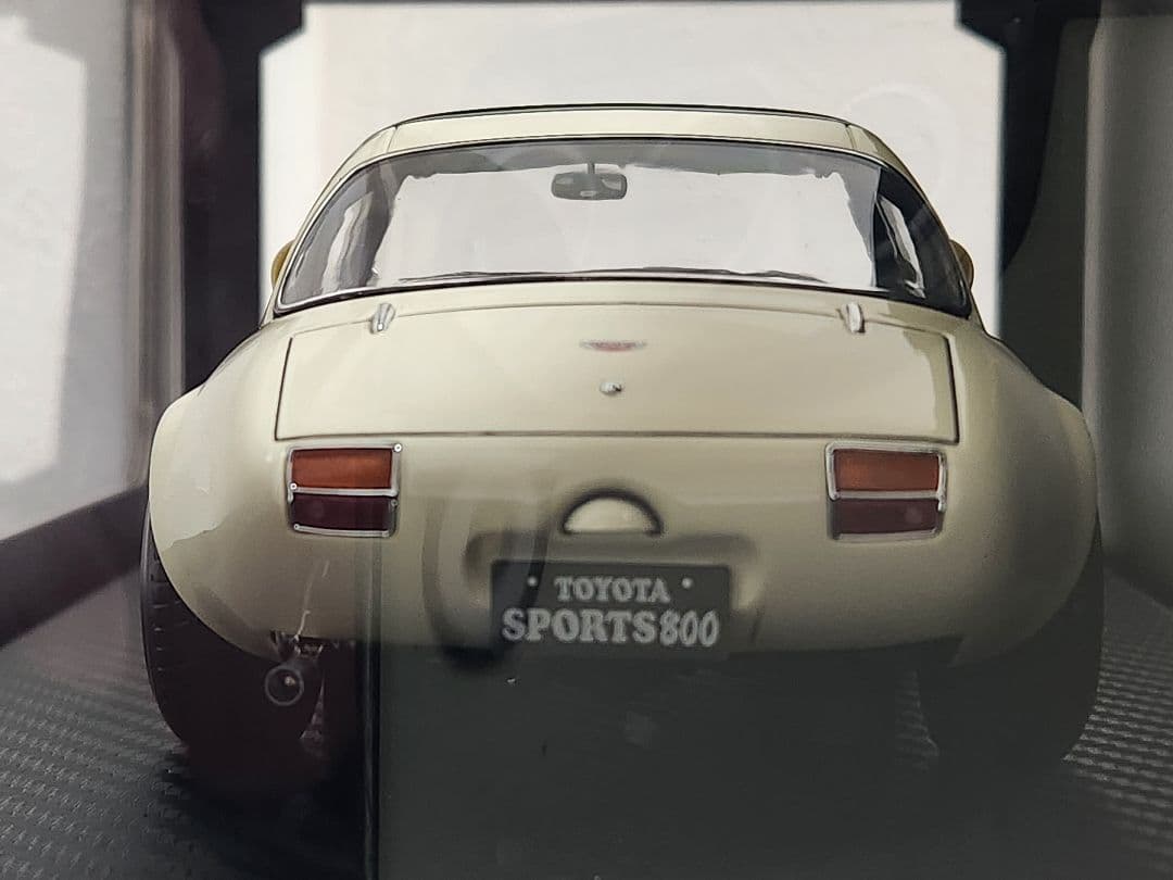 【1/18イグニッションモデル】TOYOTA SPORTS800