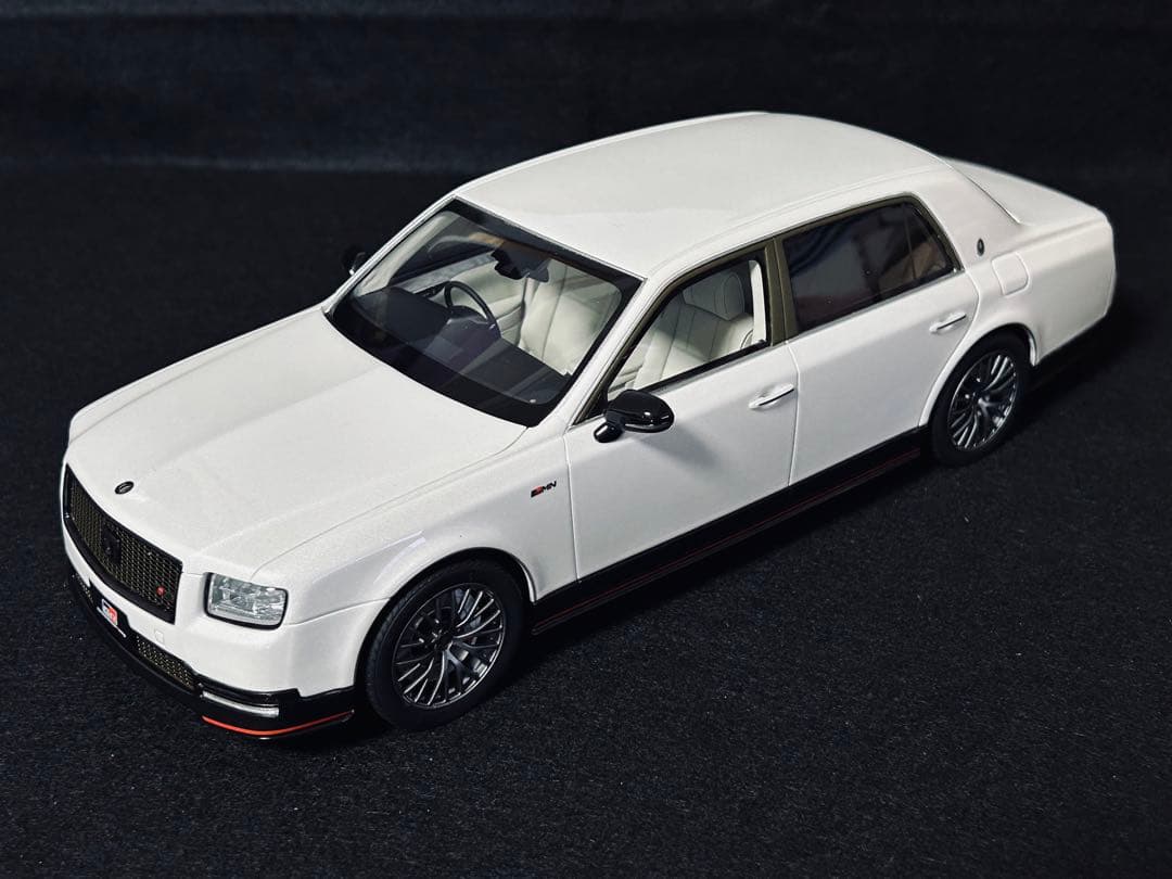 【限定700台】京商 1/18 トヨタセンチュリーGRMN ホワイト 送料無料