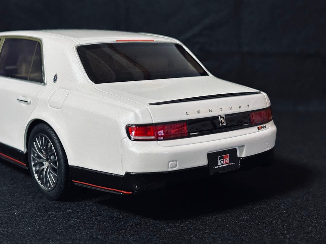 【限定700台】京商 1/18 トヨタセンチュリーGRMN ホワイト 送料無料