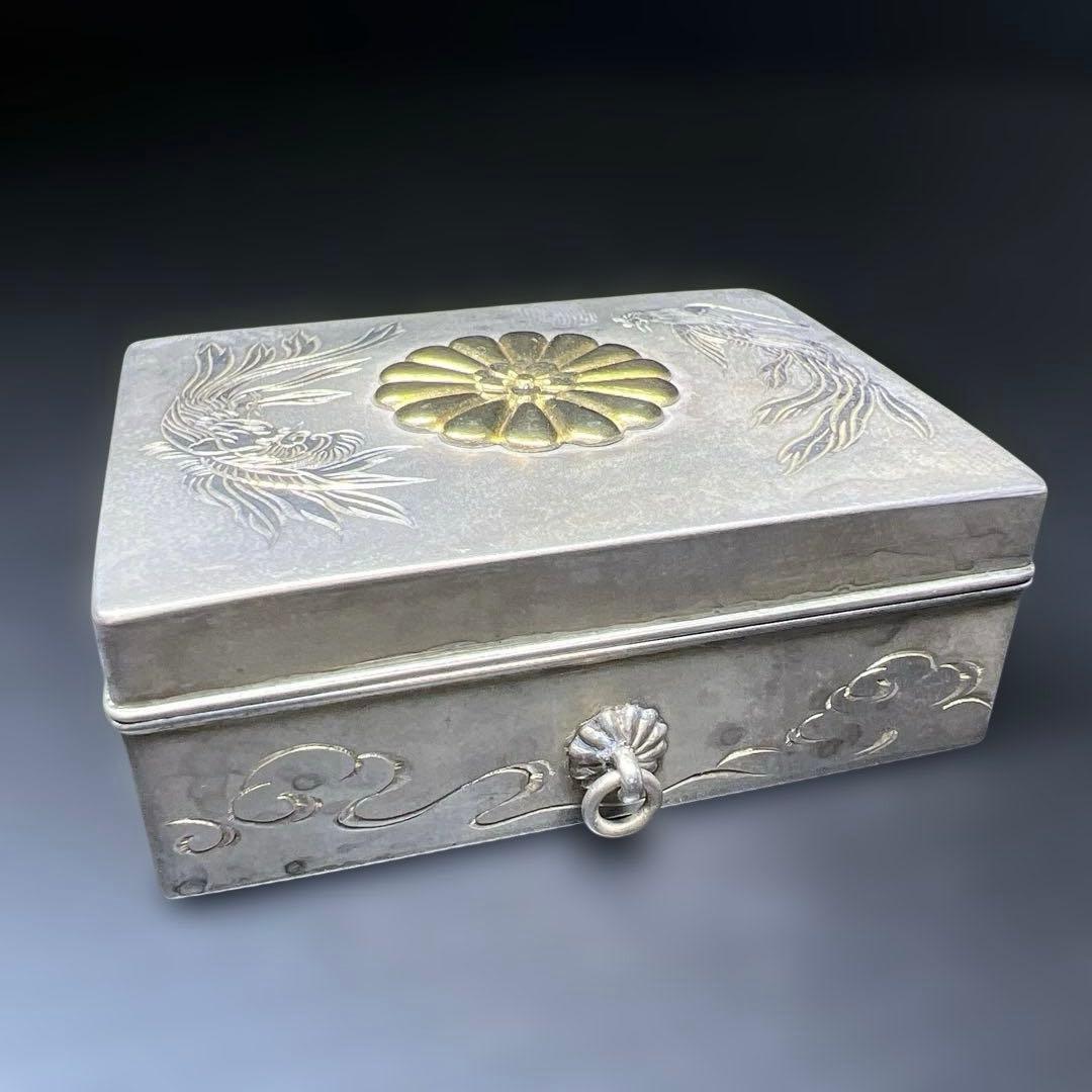 天皇御下賜品　純銀十四葉菊紋ボンボニエール　54g 東Y7-1027☆1F