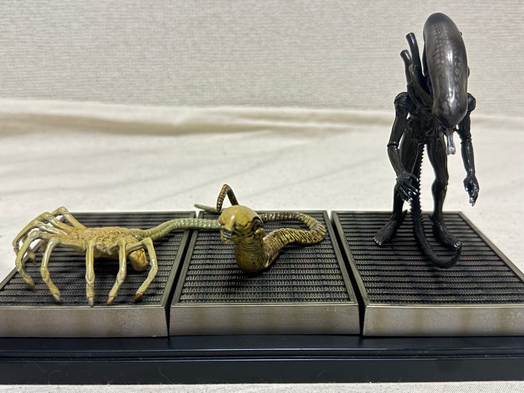 コナミ エイリアン Vol1、2コンプリート 一部難あり。おまけ付