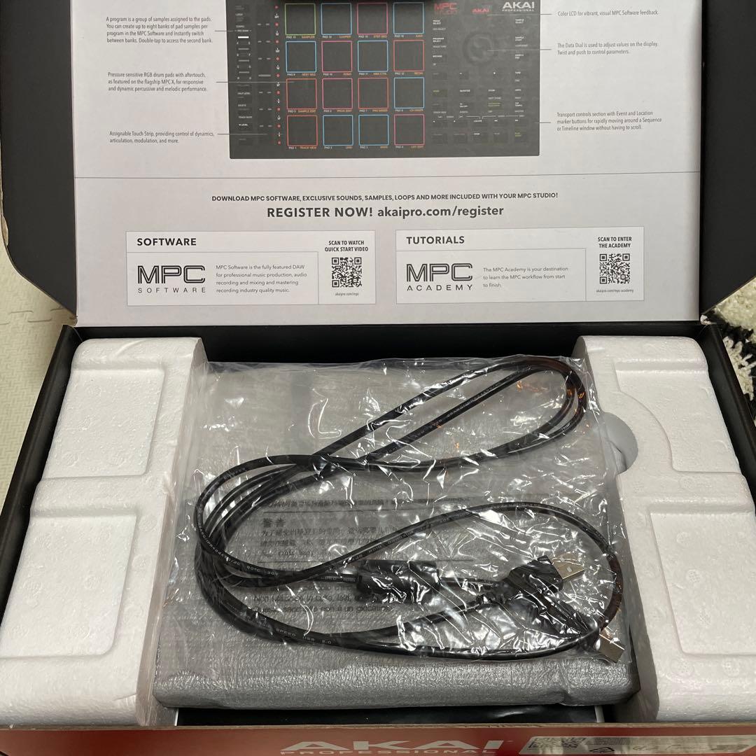 DJ機材 AKAI MPC STUDIO