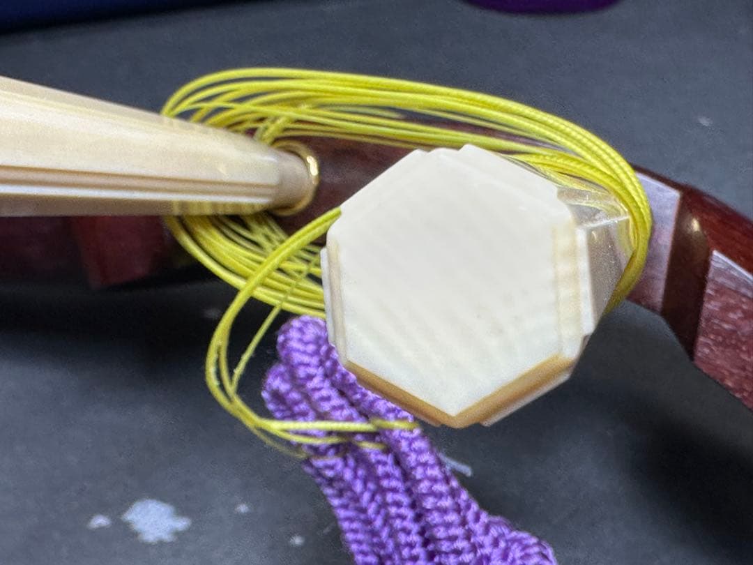 三味線　紅木　紫檀製　糸巻き天然素材 　弦楽器　民謡 伝統楽器