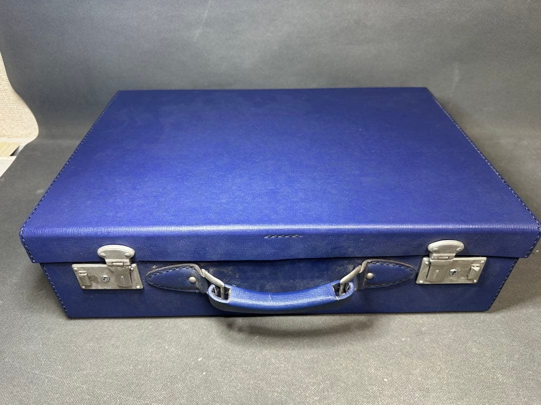 三味線　紅木　紫檀製　糸巻き天然素材 　弦楽器　民謡 伝統楽器