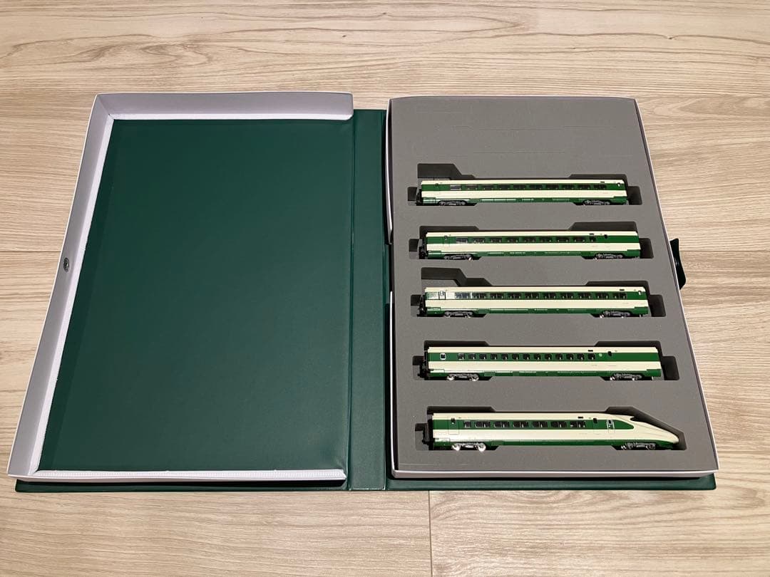 KATO 10-1807 E2系1000番台 <200系カラー>