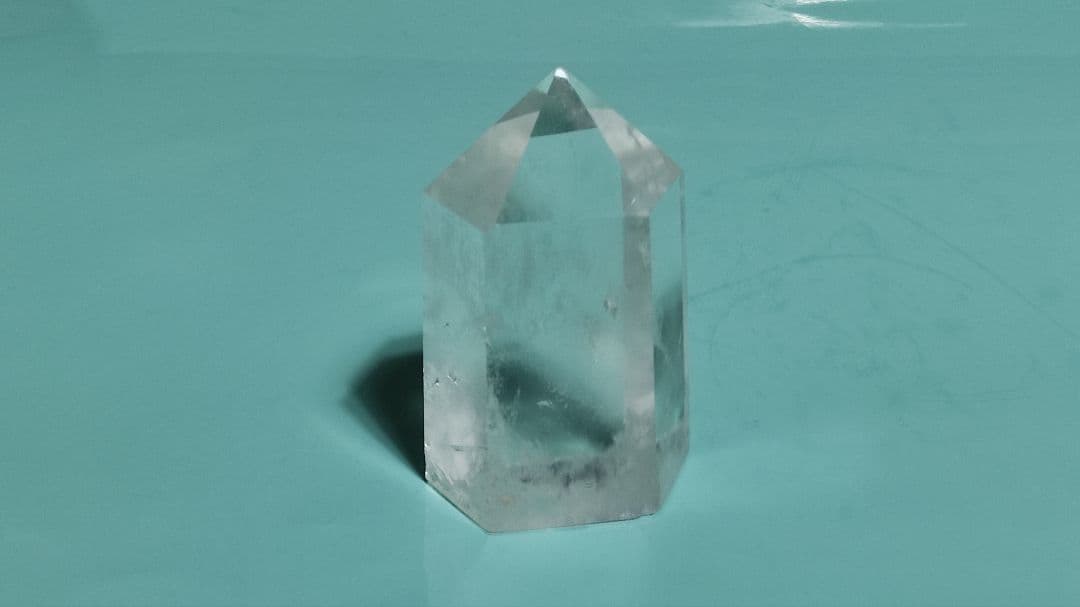 パワーストーン　天然石　エンジェルラダー入り水晶　ポイント　163g　No107