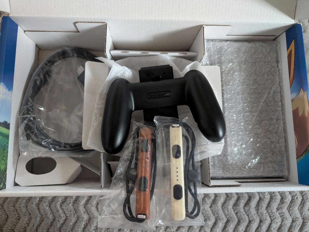 Nintendo Switch 本体 ポケットモンスター レッツゴーイーブイ版