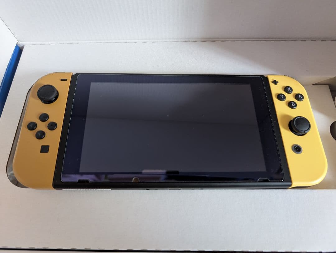 Nintendo Switch 本体 ポケットモンスター レッツゴーイーブイ版