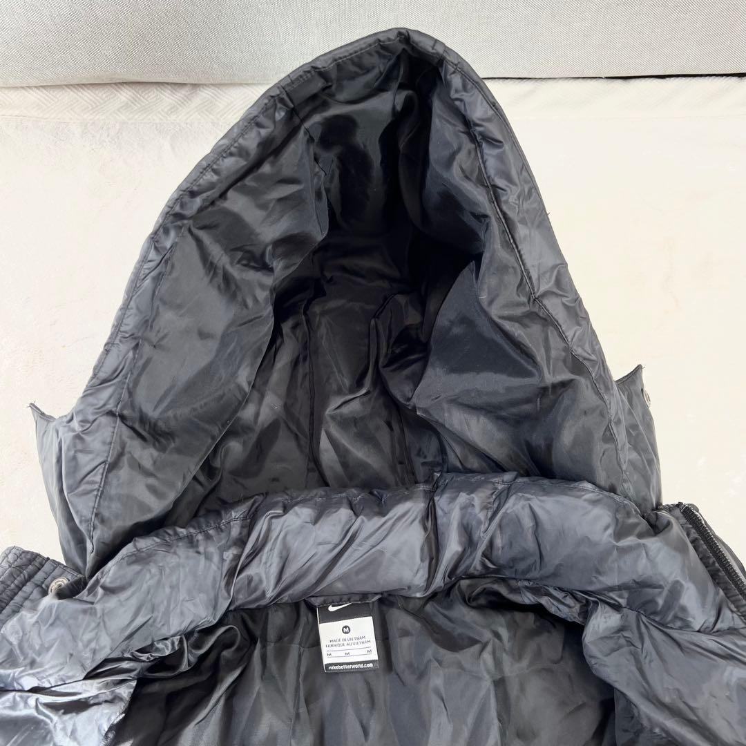 ナイキ　ダウンベンチコート　ブラック/ゴールド　M