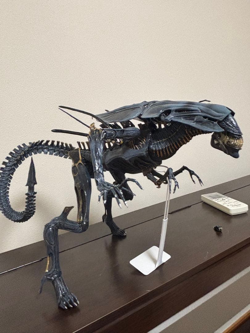 【NECA】エイリアンクイーン（箱・支柱無し） ジャンク