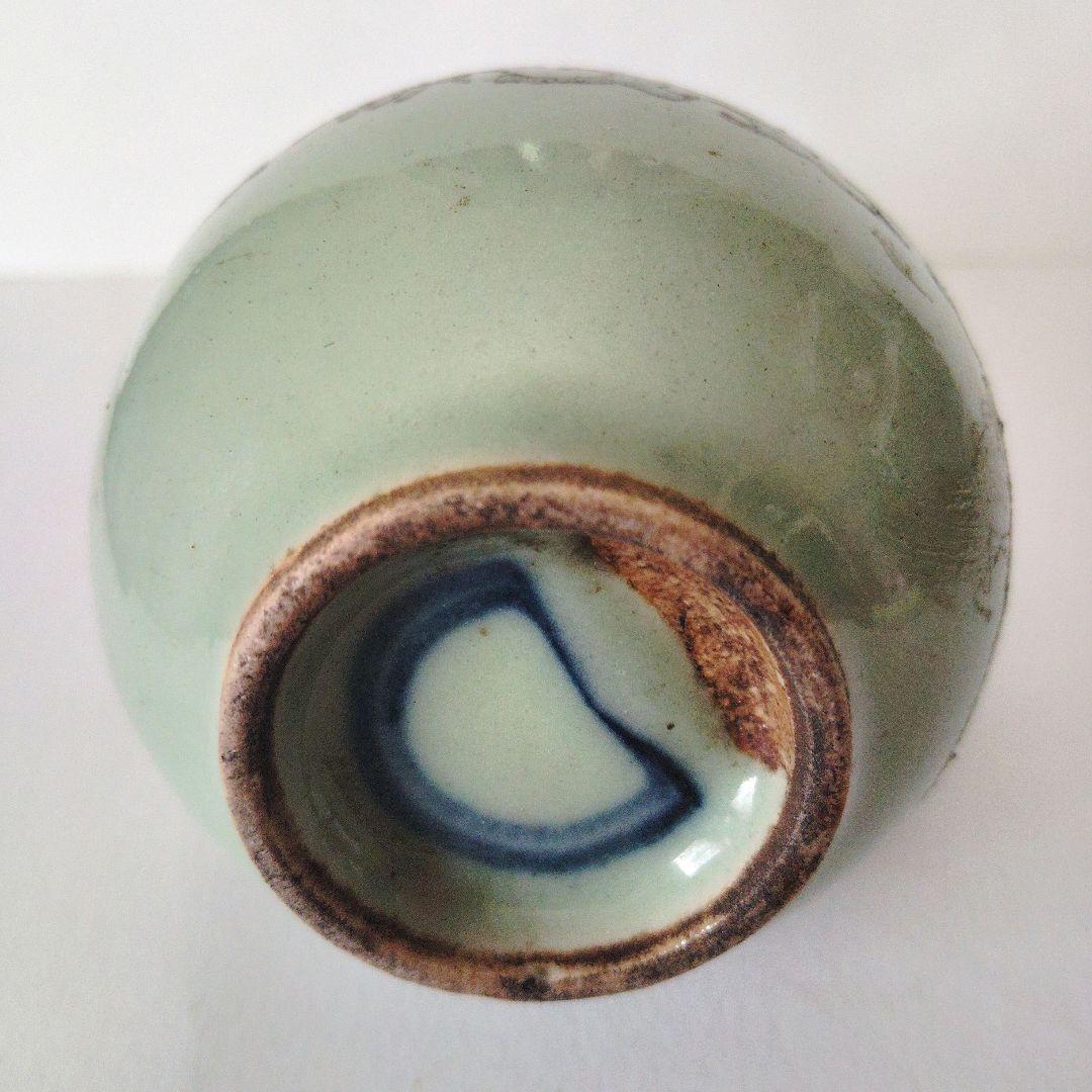 青磁の花瓶、一輪挿し　骨董