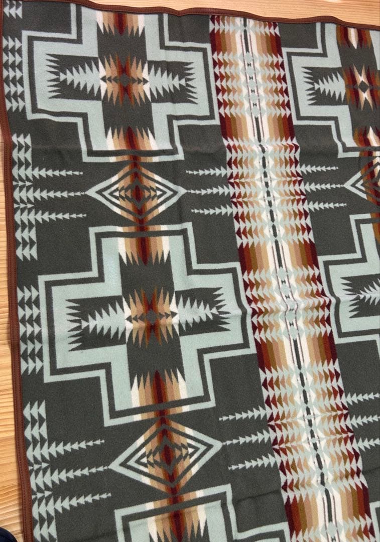 アウトドア寝具 Pendleton Beaver State Indian Blanket