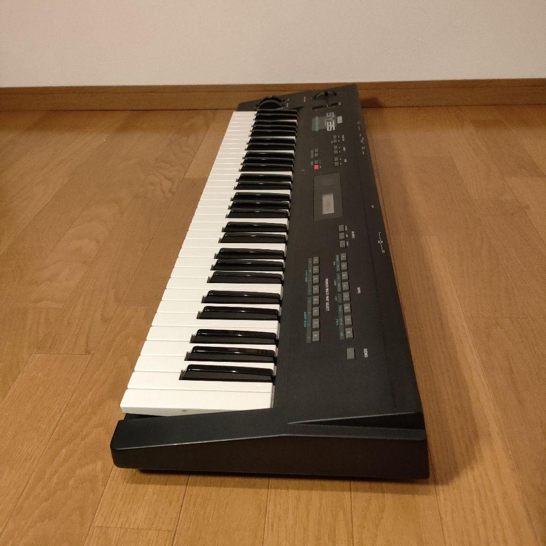 YAMAHA シンセサイザー SY35 ※本体+収納ケース+ACアダプター付