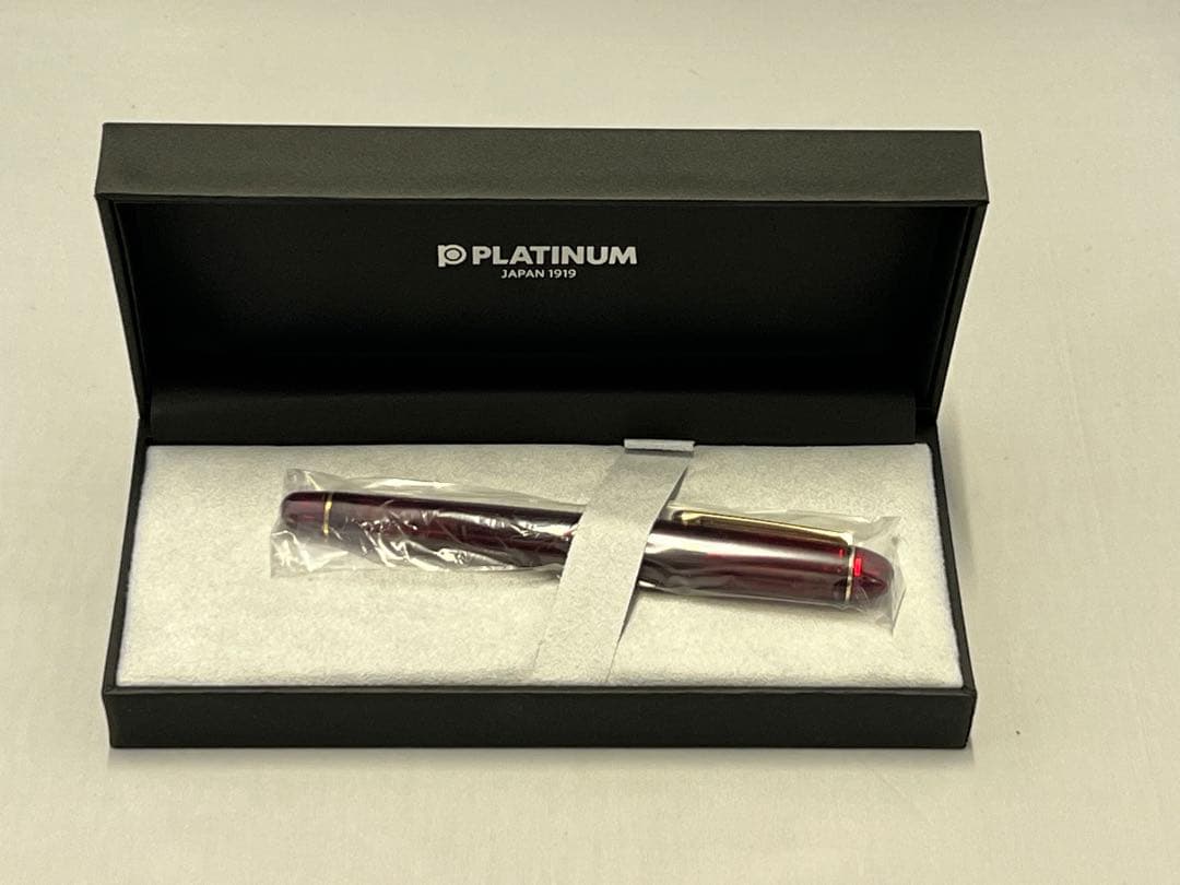 【新品未使用】プラチナ 万年筆 ワインレッド