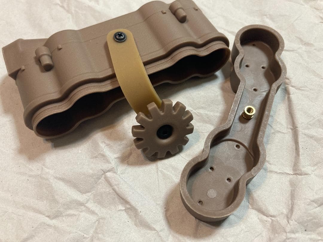 訳有値引【発光モデル】GPNVG-18 4眼ナイトビジョンゴーグル ダミー DE