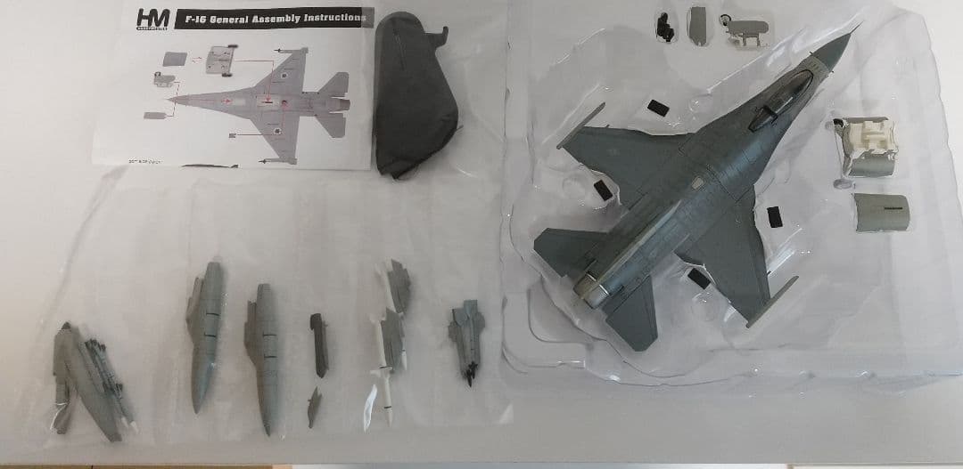 【80年終戦記念】F-16 CM Fighting Falcon ホビーマスター