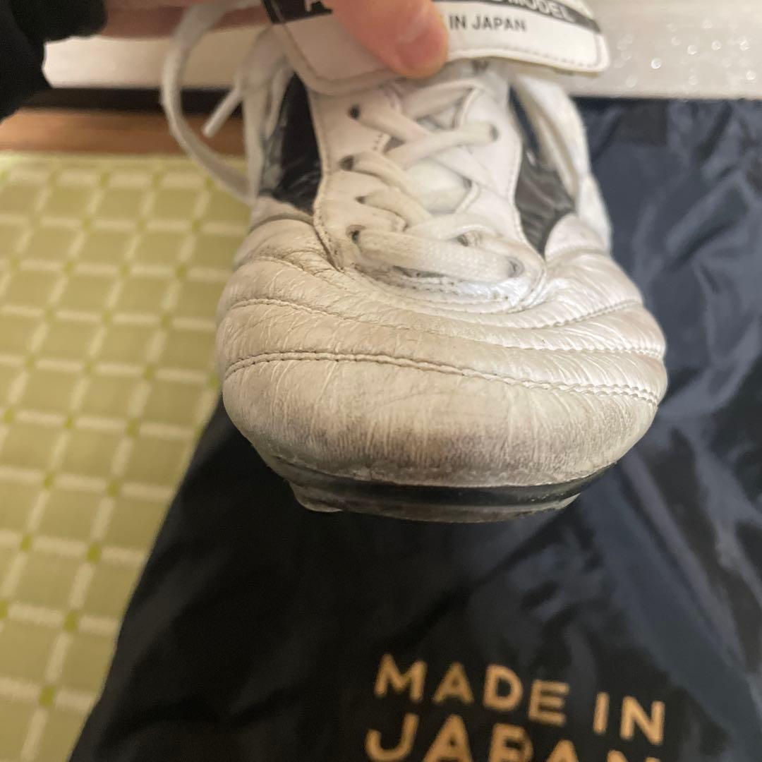 値下げ　【即購入OK】MIZUNOモレリア　25.5cm