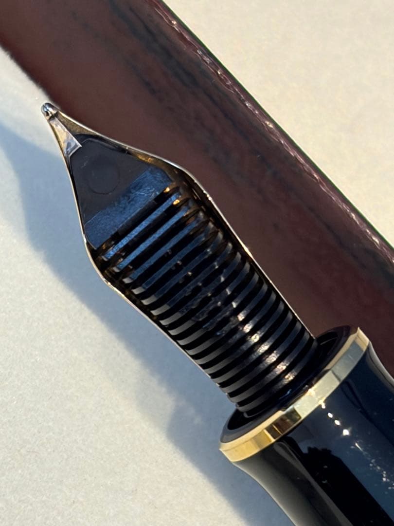 ほぼ未使用 ペリカン スーベレーン M800 緑縞 F 細字 万年筆