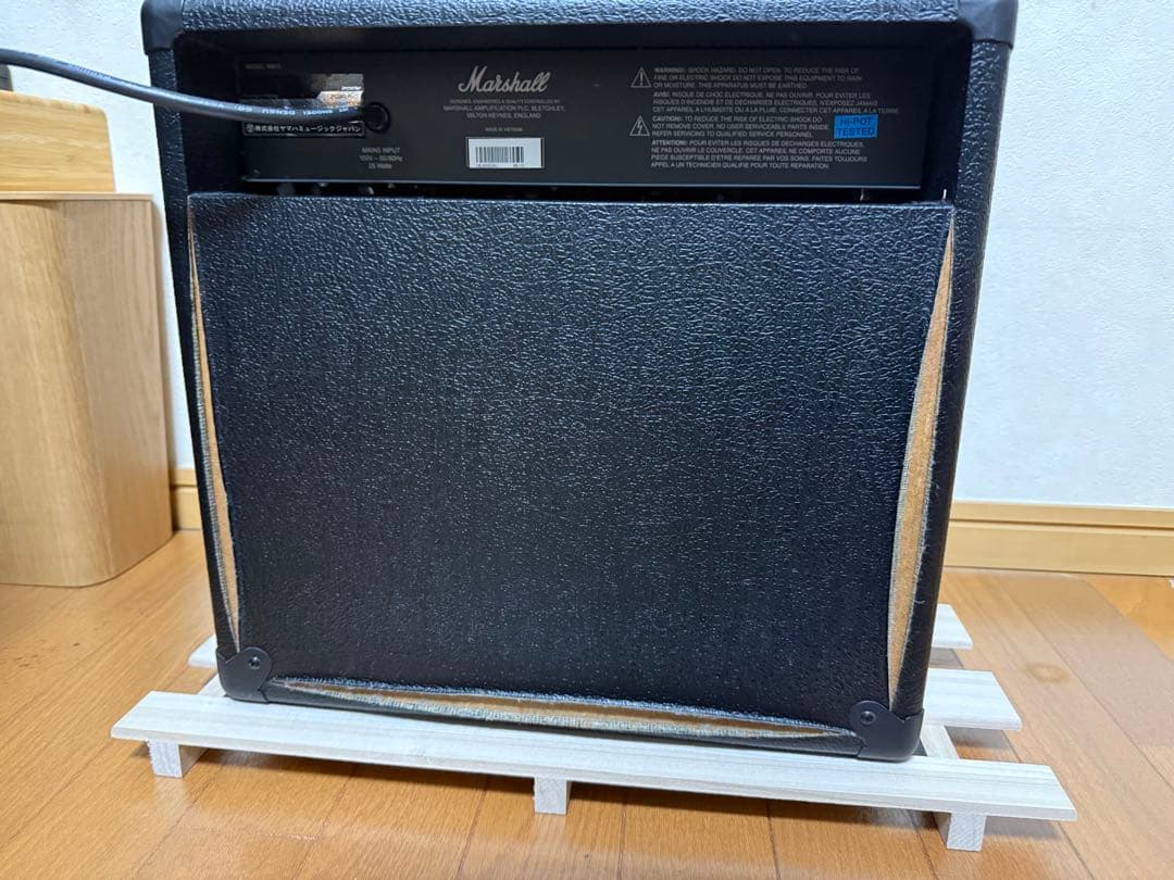 Marshall MB Bシリーズ 15 ベース用アンプ