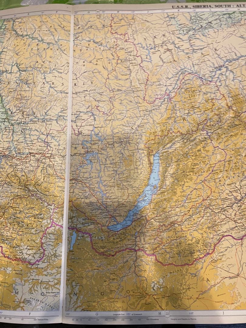 洋書世界地図ATLAS OF THE WORLD大判　貴重　地図マニア