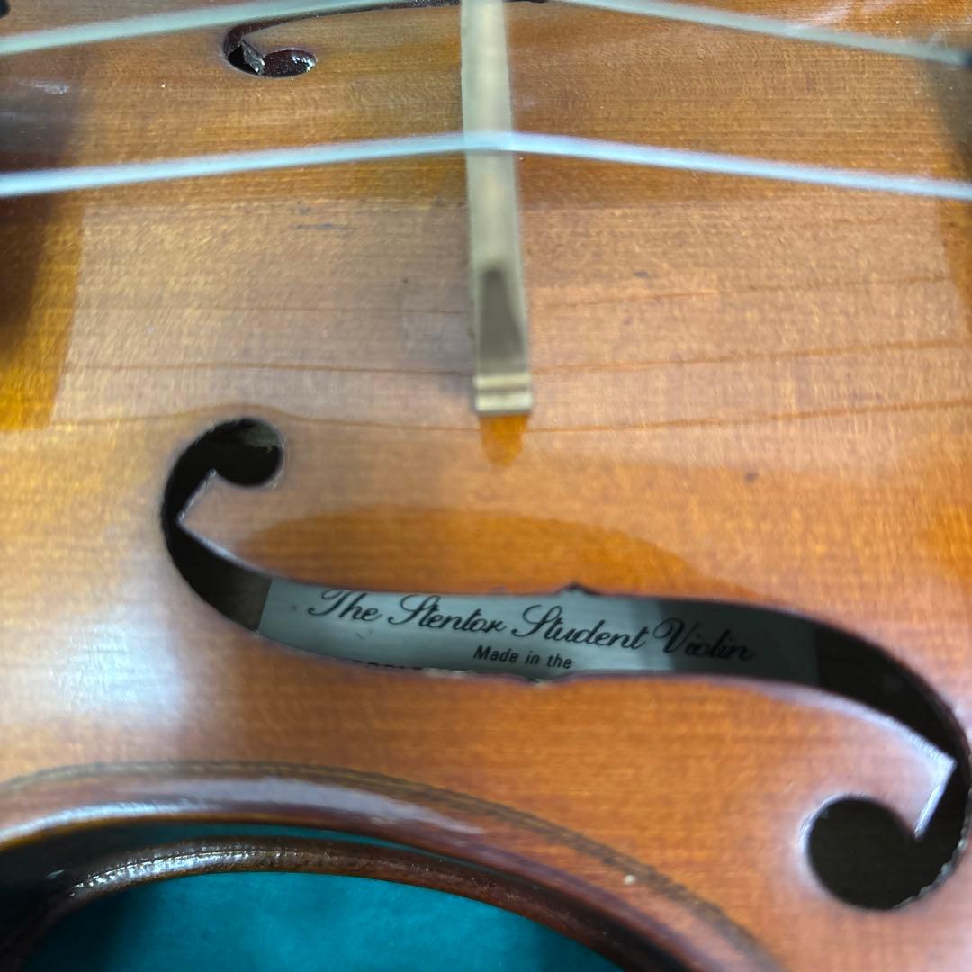 バイオリン　弓　ケースあり