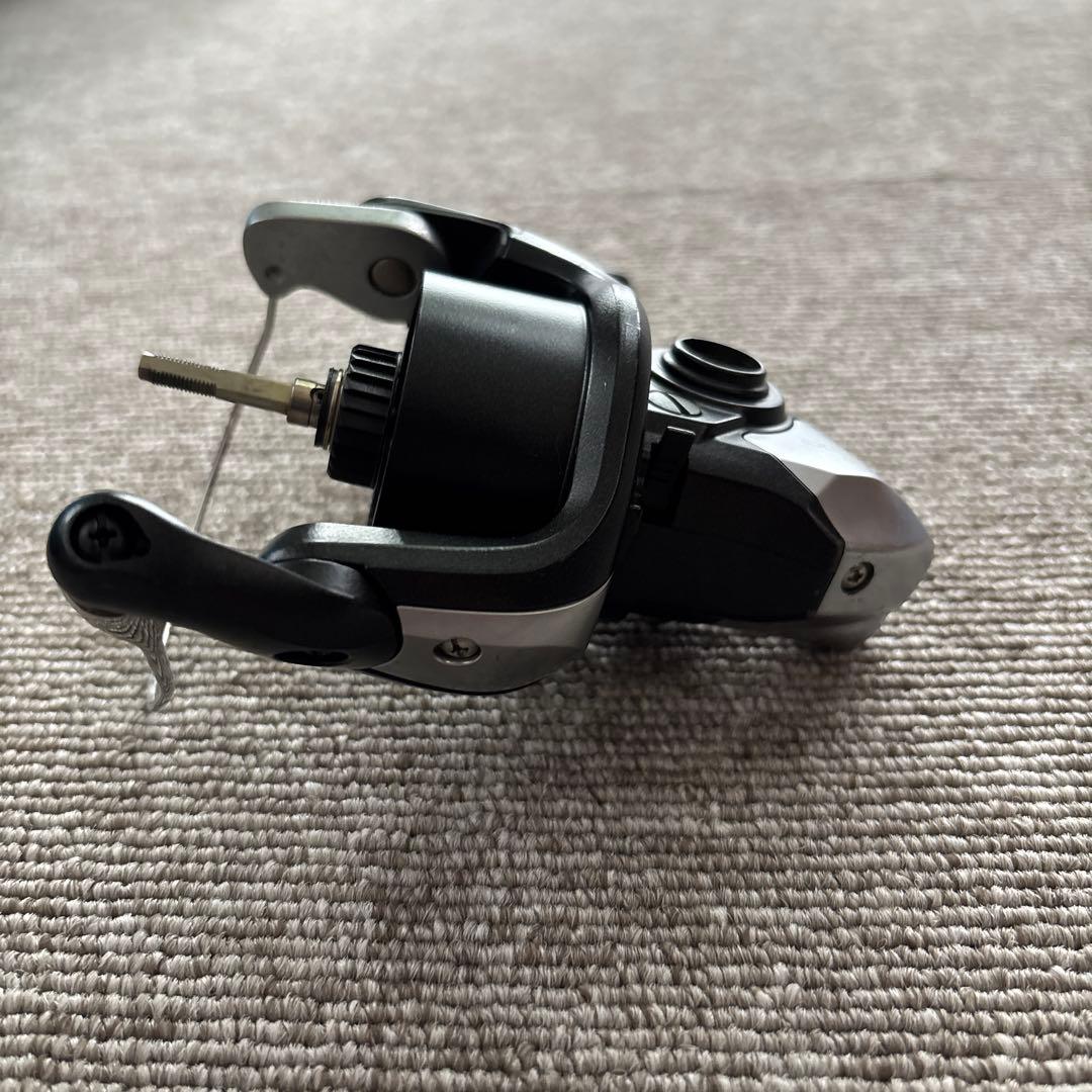 SHIMANO シマノ　EXSENCE BB C3000M スピニングリール