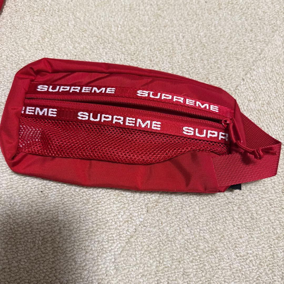 SUPREME トラベルポーチ レッド