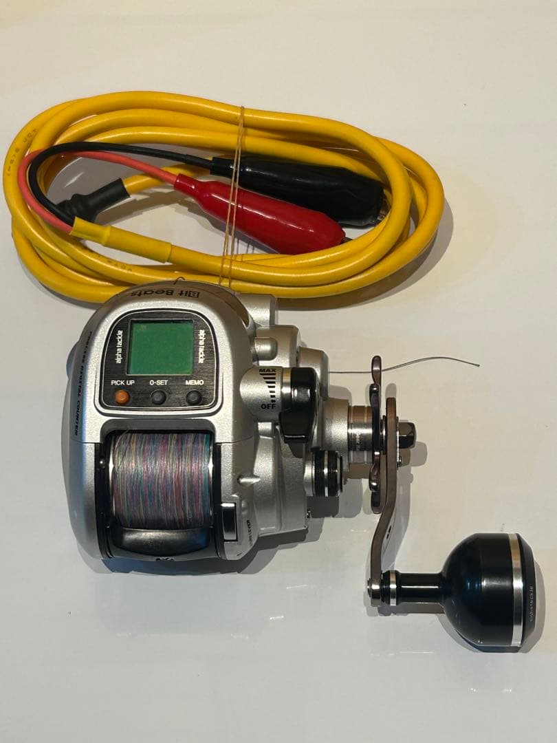 Bit Beats 300 S 電動リール